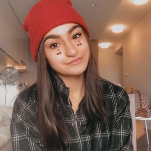 Meet your Posher, Natasha